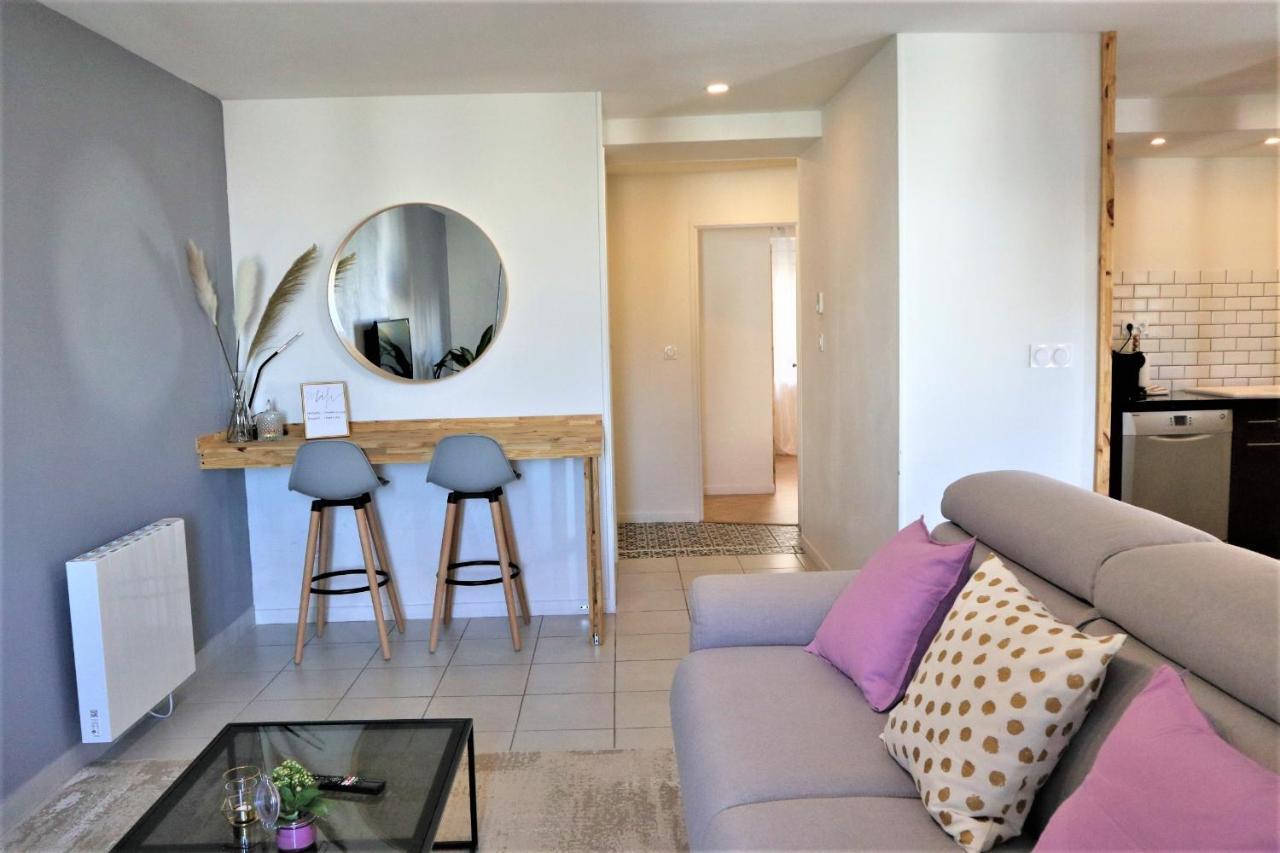 5 Mn Zenith Grande Halle Auvergne,Pied De Gergovie,Garage,Netflix Romagnat Esterno foto