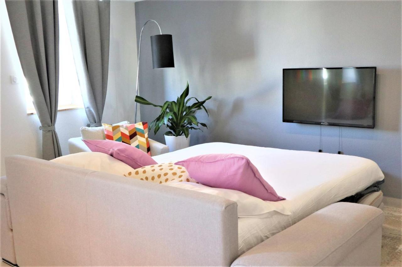 5 Mn Zenith Grande Halle Auvergne,Pied De Gergovie,Garage,Netflix Romagnat Esterno foto